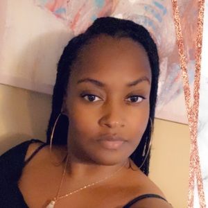 Meet your Posher, Myra